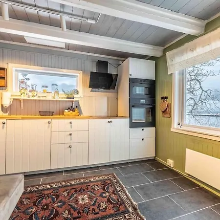 Feriehus Fishermans House - Mountain & Seaview Reine