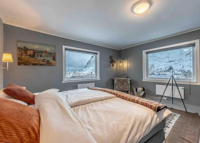 Fishermans House - Mountain & Seaview Vakantiehuis Reine