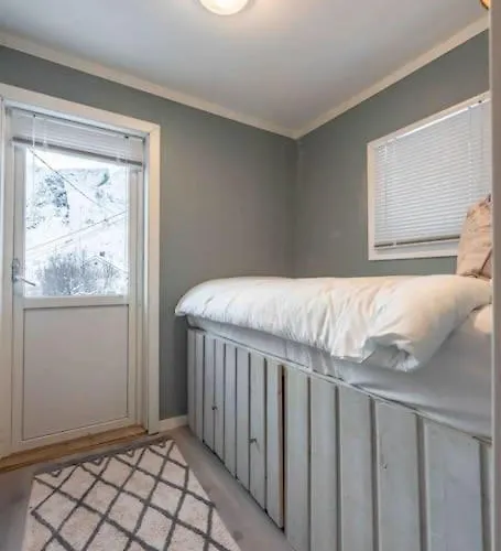 Fishermans House - Mountain & Seaview * Reine