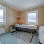 Fishermans House - Mountain & Seaview Reine